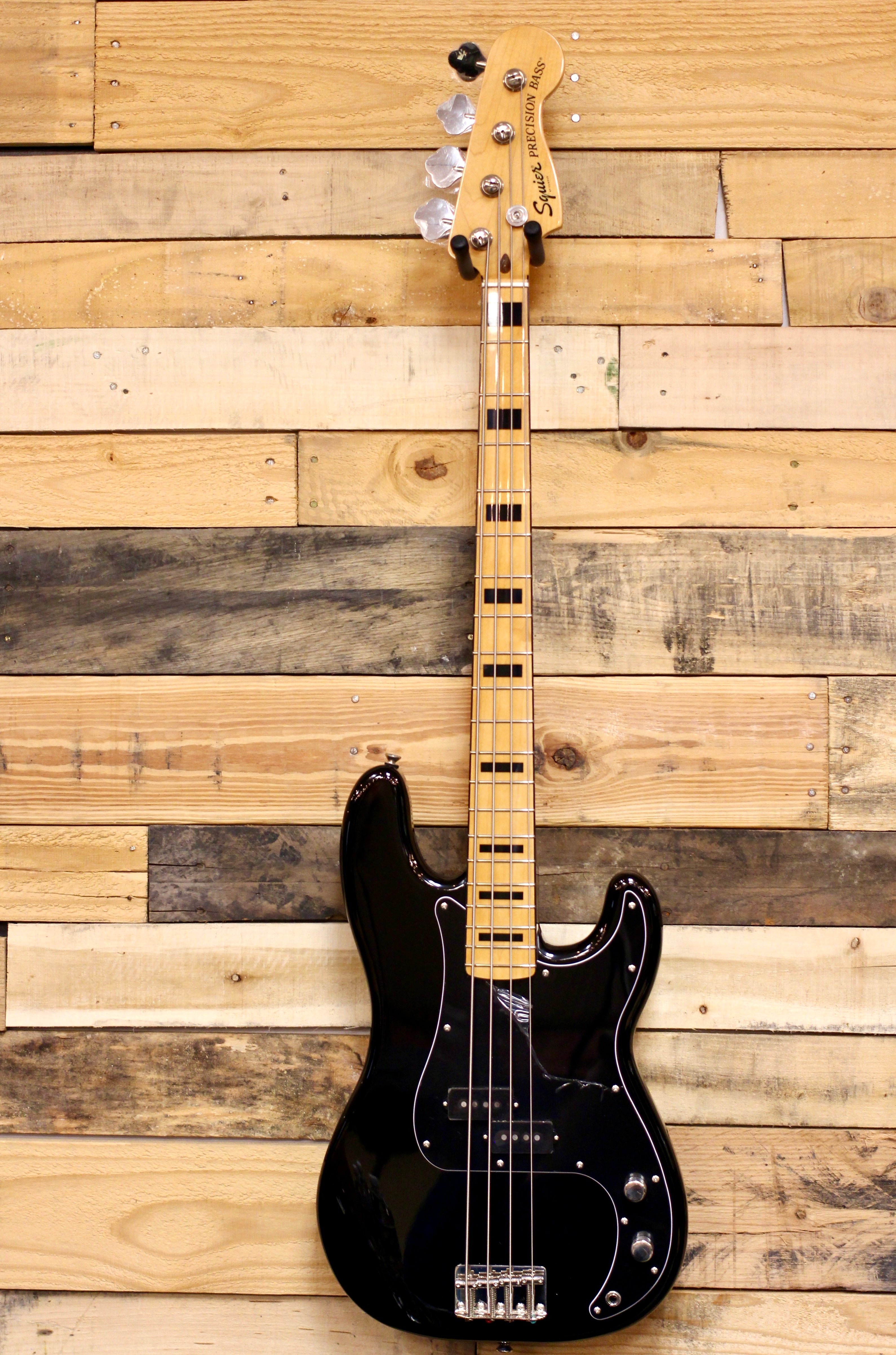 Squier Classic Vibe '70s Precision Bass, Black – Musicville